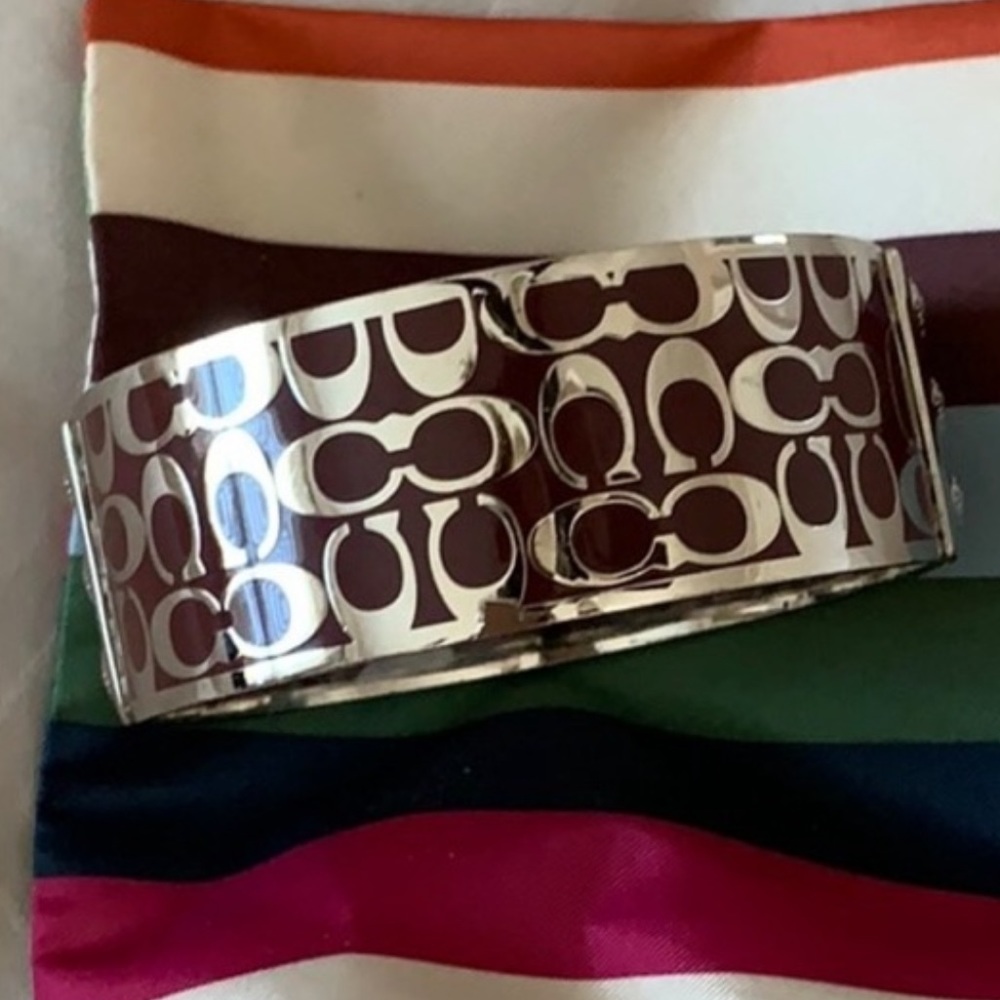 COACH WIDE BANGLE - Picture 9 of 9